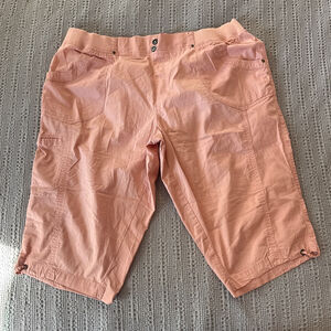Women's Juniper + Lime Pink Cargo Bermuda Shorts 2X